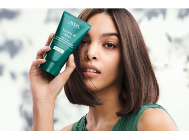 Monthly Guide By Urbanhair: Organic vs. Natural Hair Care Products